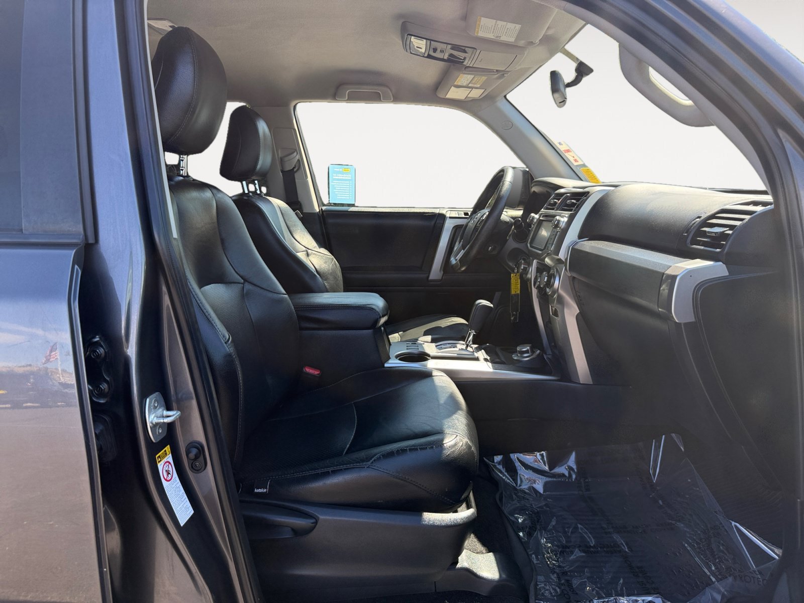 Used 2018 Magnetic Gray Metallic Toyota SR5 image 19