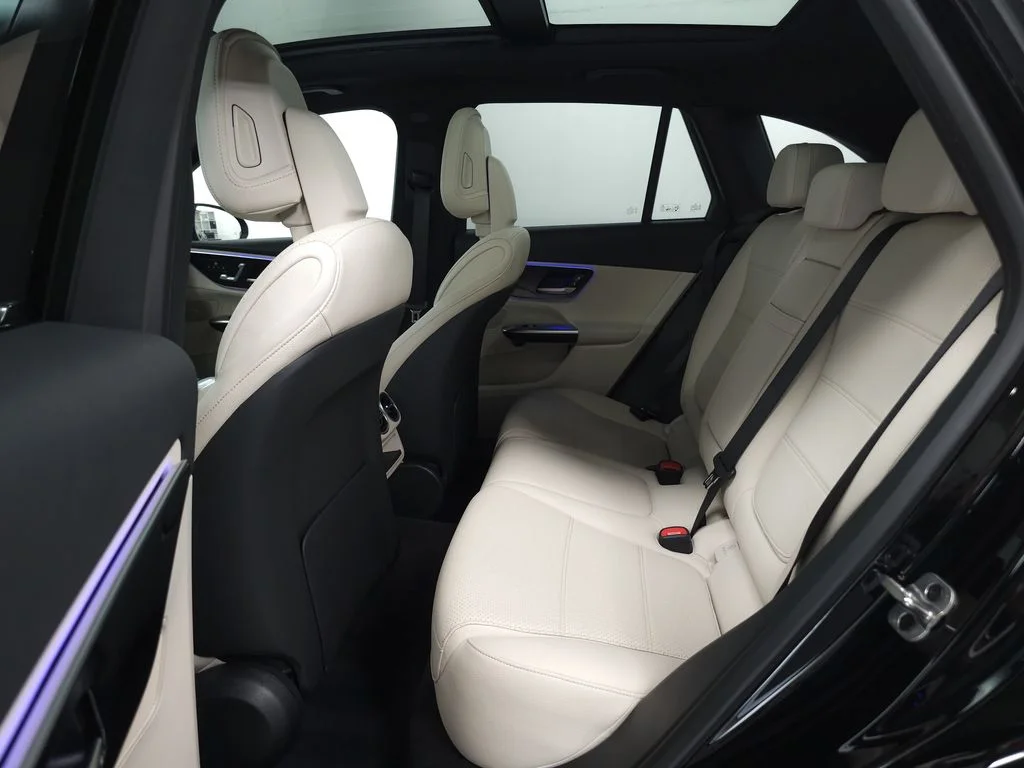 Certified Used 2026 Black Mercedes-Benz GLC 300 image 23
