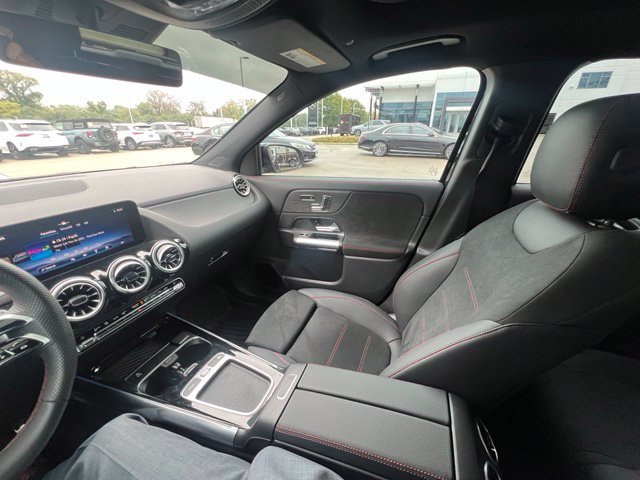 Used 2026  Mercedes-Benz GLA 250 image 13