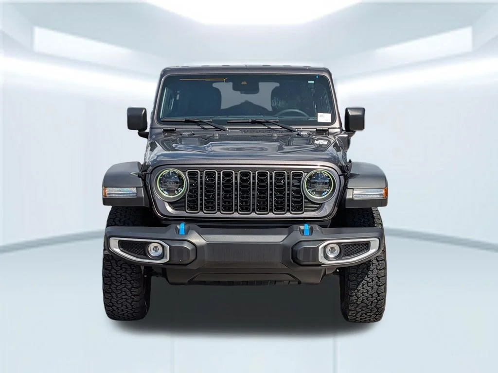 Used 2025 Gray Jeep Rubicon 4xe image 10