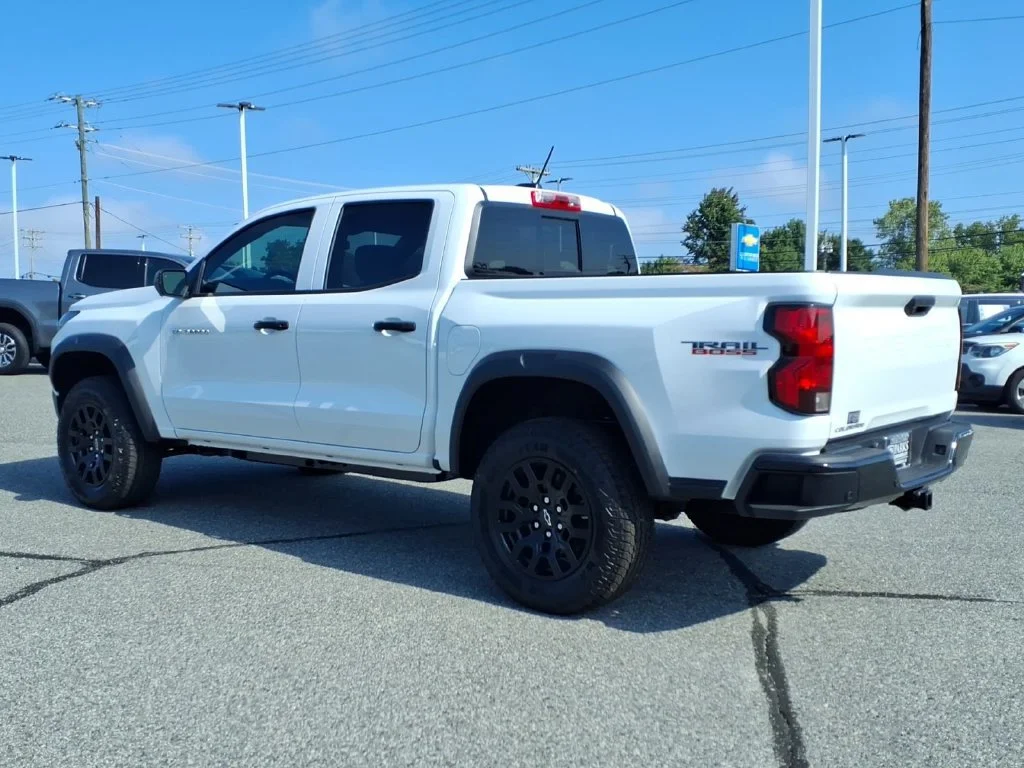 2026 Chevrolet Colorado Trail Boss - Photo 6