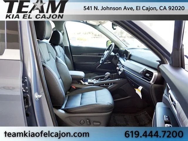 Used 2025 Silver Kia EX FWD image 11