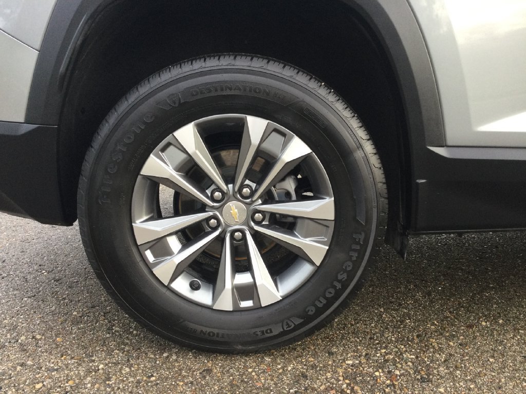 2026 Chevrolet Equinox LT - Photo 9