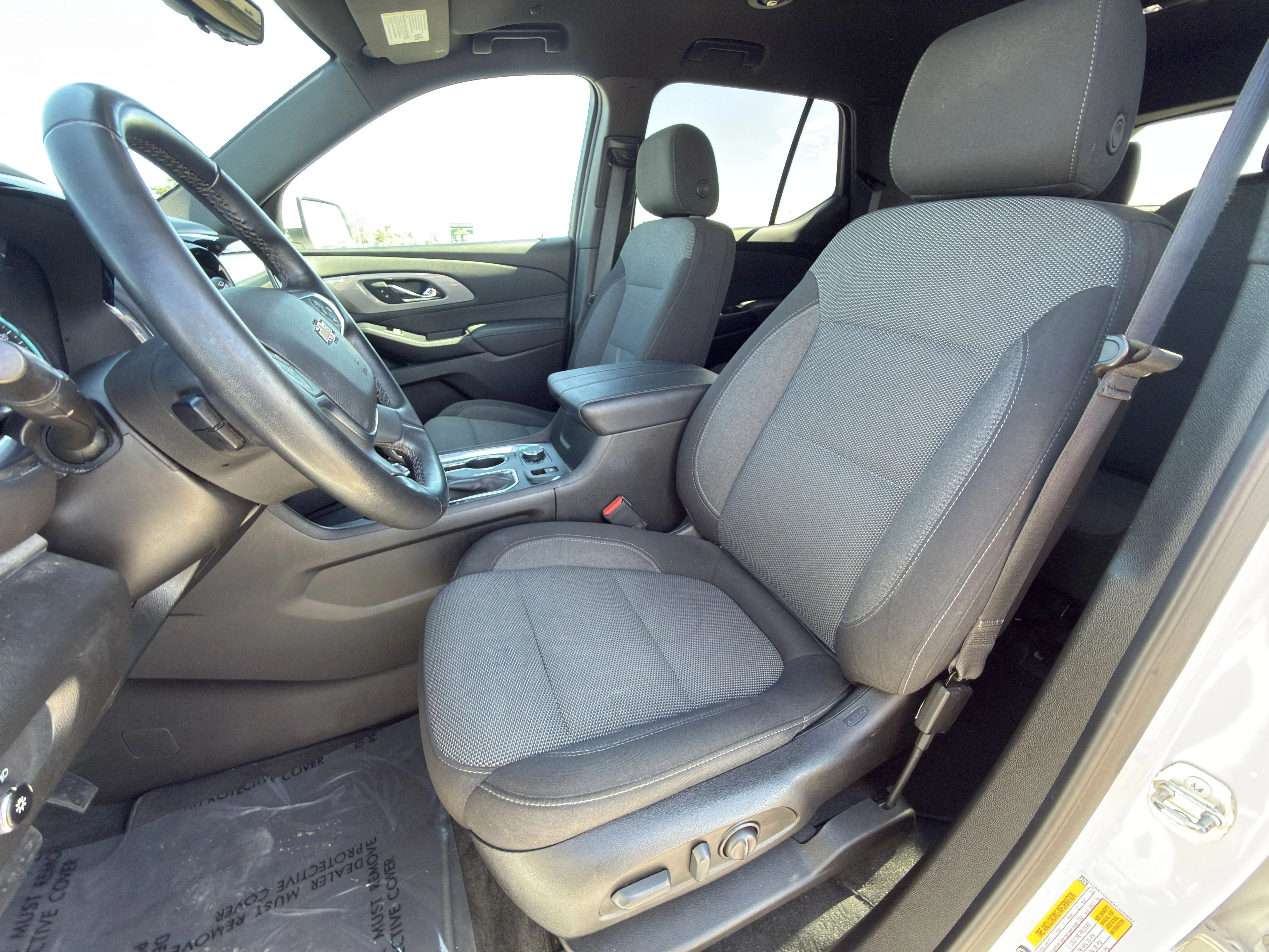 Used 2023 Summit White Chevrolet LT Cloth image 12