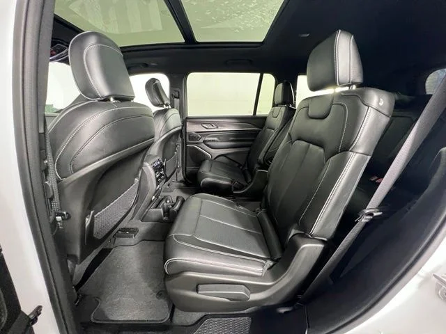 Used 2023 White Jeep Overland image 13