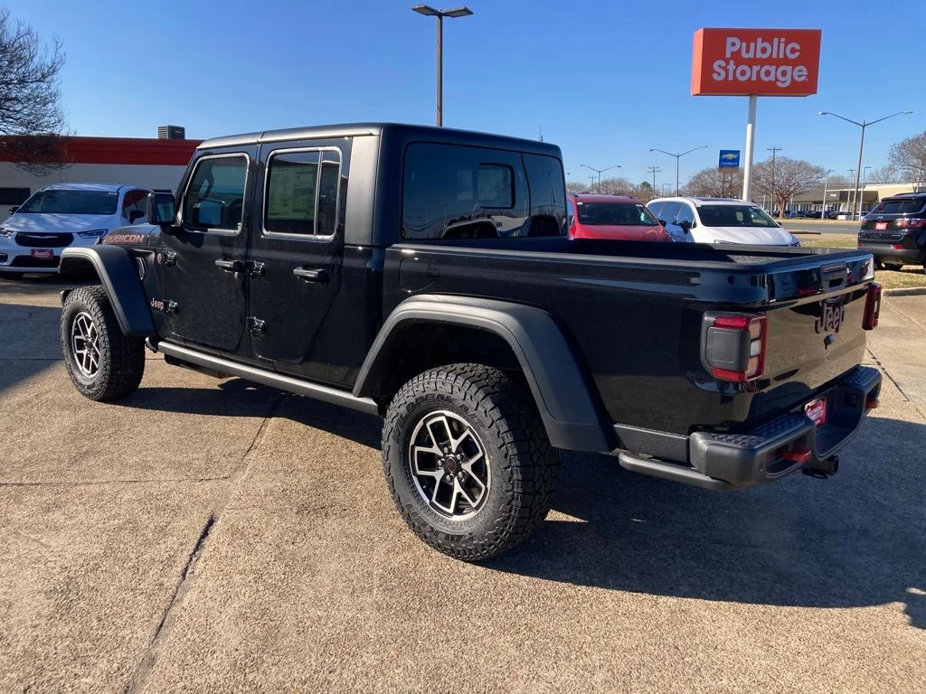 New 2026 Black Clear-Coat Exterior Paint Jeep Rubicon image 3