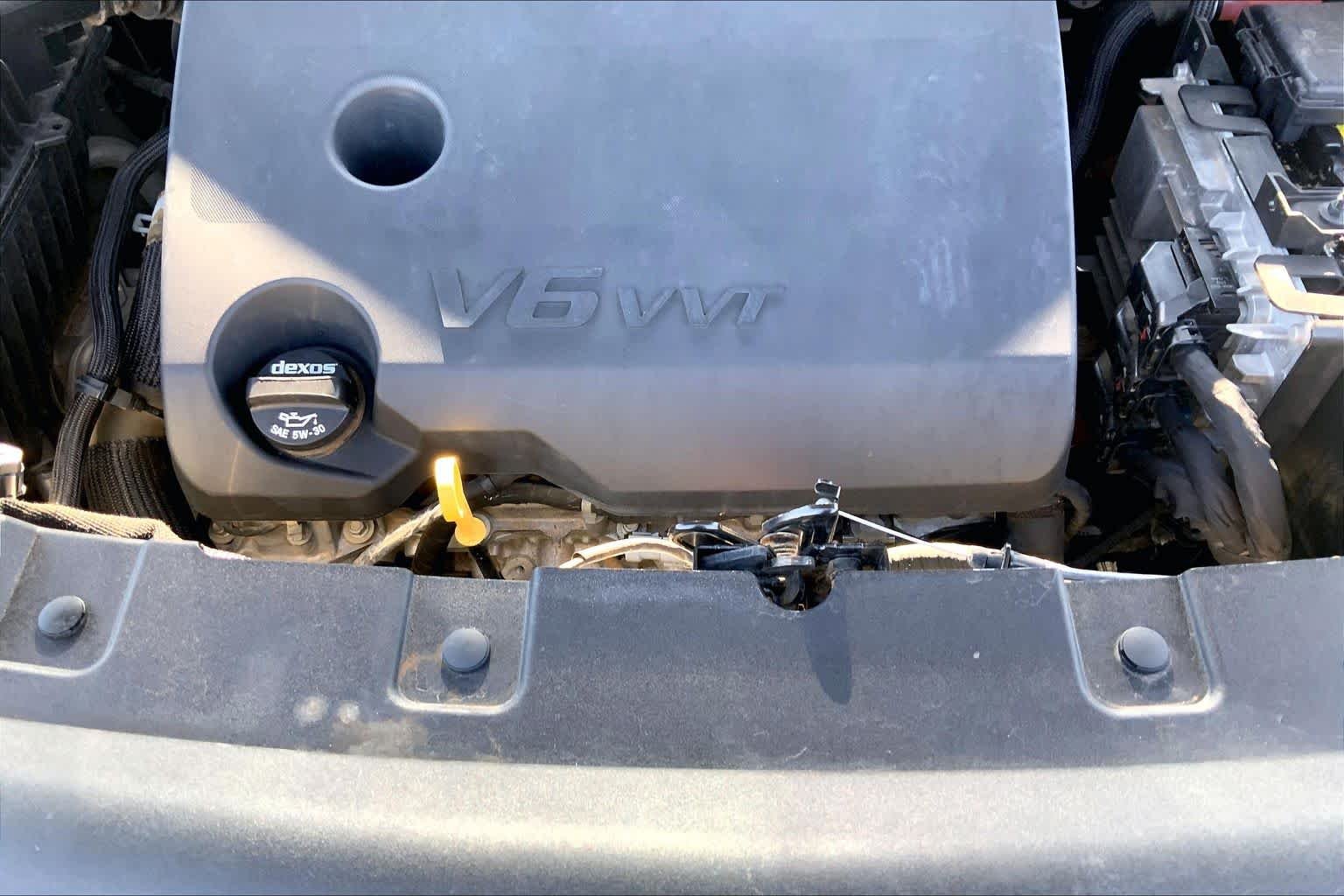 Used 2019 Quicksilver Metallic Buick Essence image 33