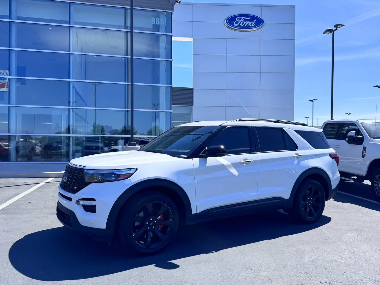 2023 Ford Explorer ST 4WD's photo