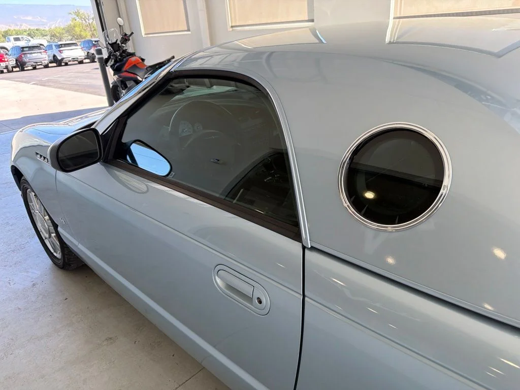 Used 2004 Light Ice Blue Metallic Ford Base image 8