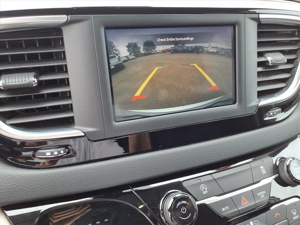Used 2023 Silver Mist Clearcoat Chrysler LX image 24