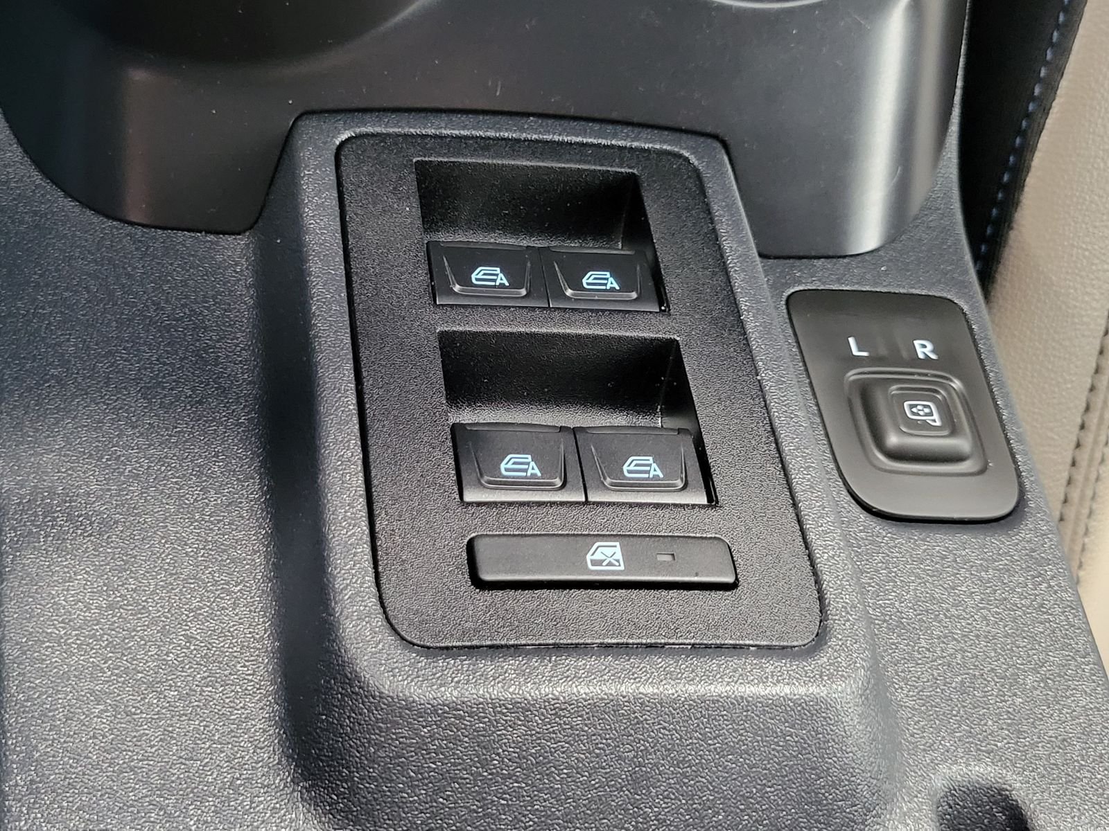 Certified Used 2024 Black Ford Wildtrak image 22
