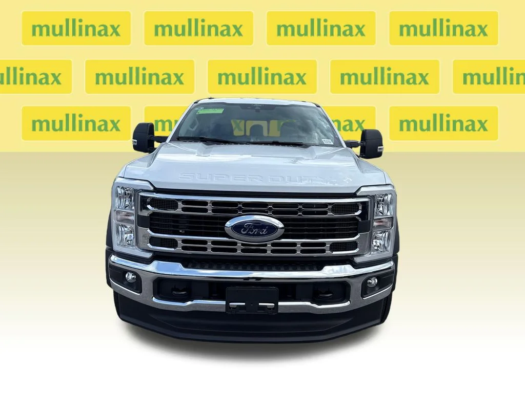 2026 Ford F-550 Super Duty Chassis Cab XL - Photo 10