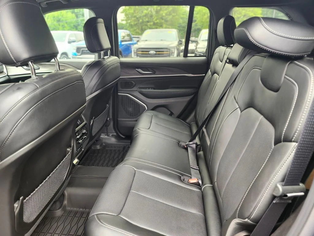 New 2026 Fathom Blue Pearlcoat Jeep Limited Reserve image 16