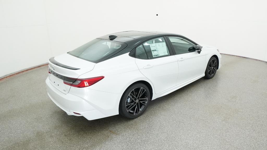 New 2026 Wind Chill Pearl with Midnight Black Metallic roof Toyota XSE image 29