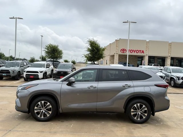 Certified Used 2026  Toyota XLE image 7