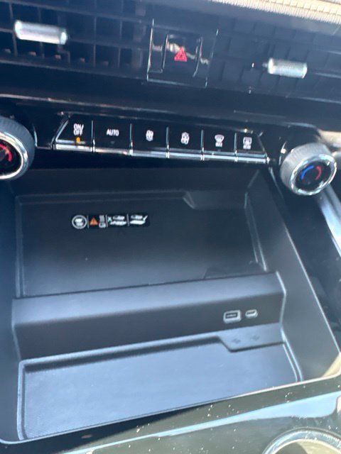 Used 2025 Black Chevrolet Premier image 10