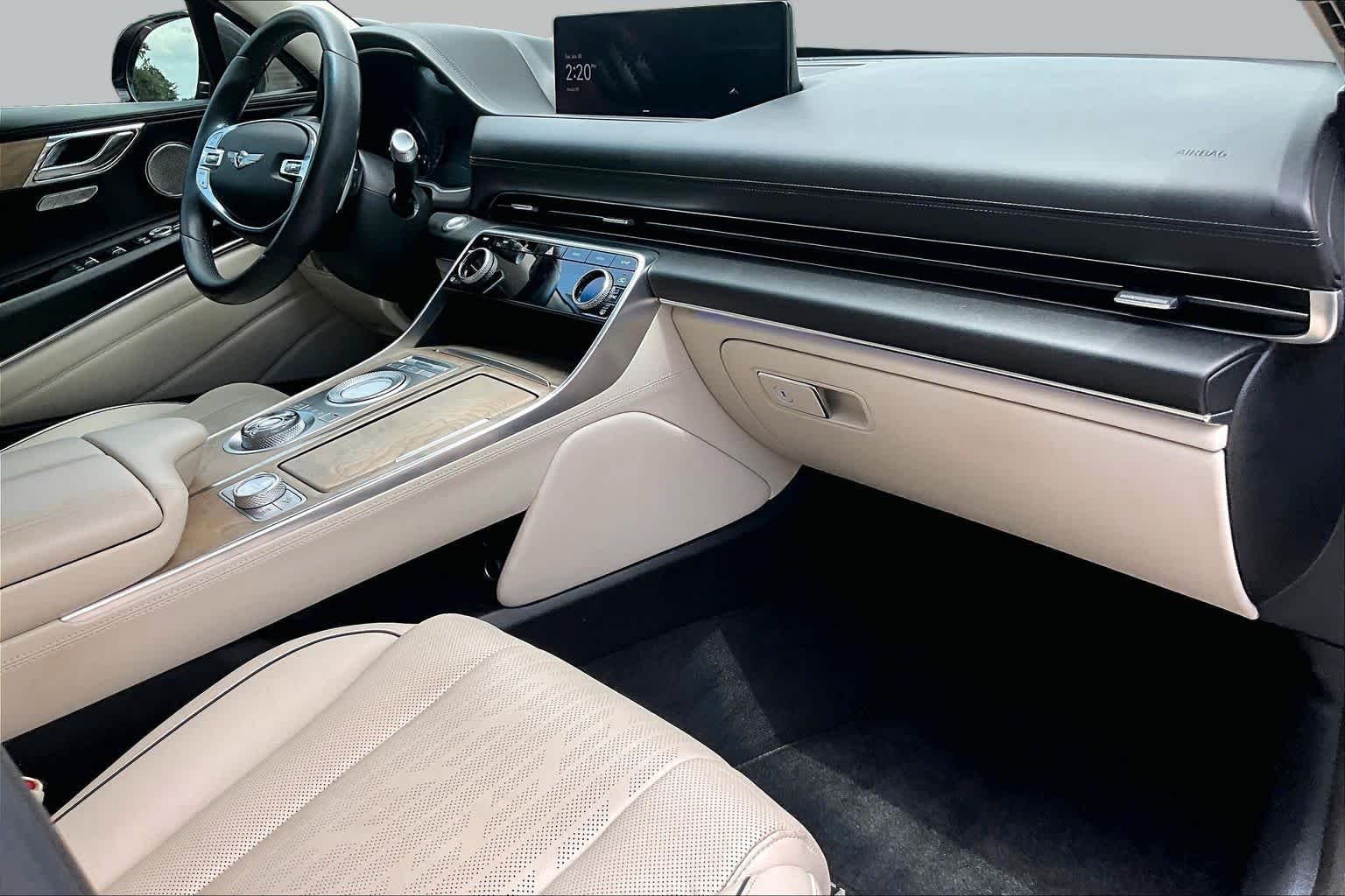 Used 2021 Himalayan Gray Genesis  image 19