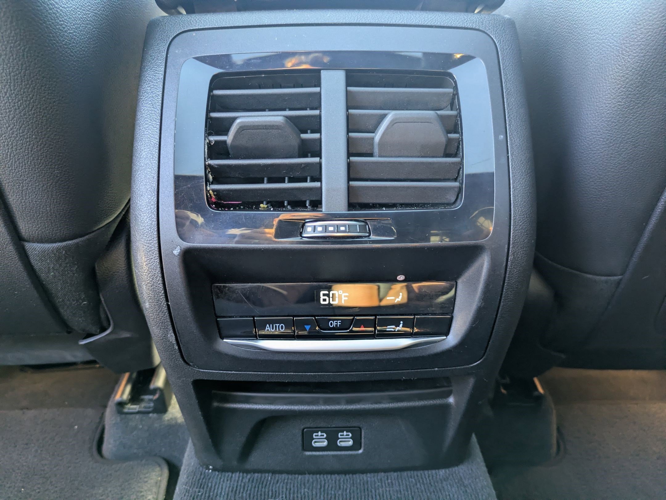 Used 2022 Jet Black BMW sDrive30i image 30