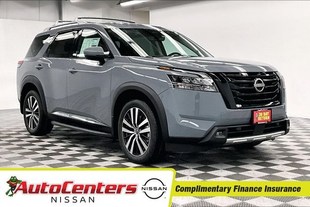 2025 Nissan Pathfinder Platinum 4WD's photo