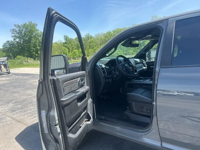 New 2026 Ceramic Gray Clear-Coat Exterior Paint RAM LARAMIE image 11