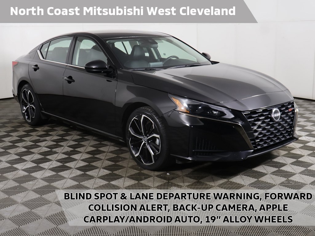 2023 Nissan Altima SR