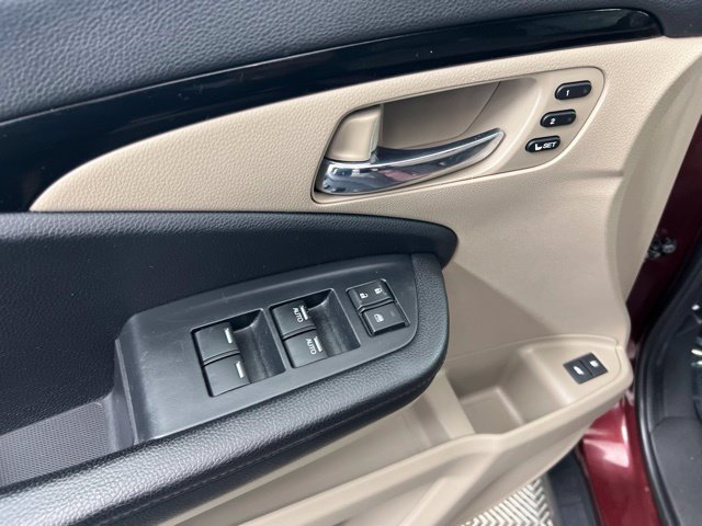 Used 2022 Red Honda Touring image 13