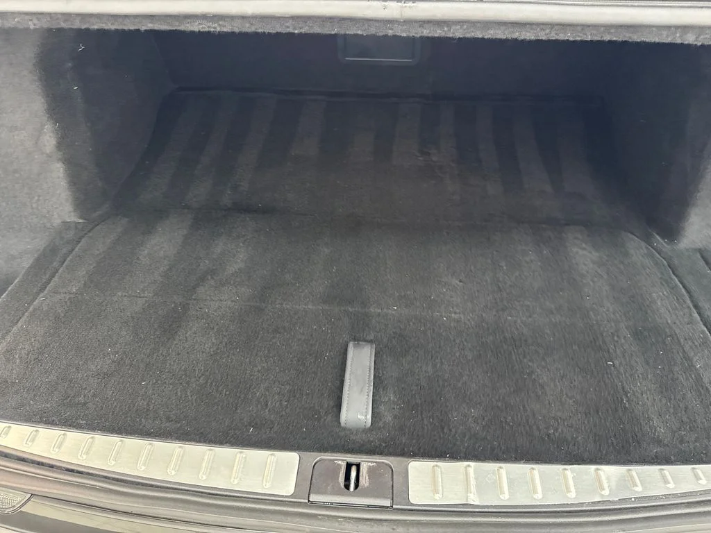 Used 2023 Black Lucid Touring image 78