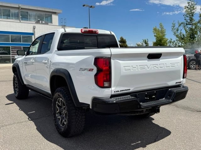 2024 Chevrolet Colorado ZR2 - Photo 3