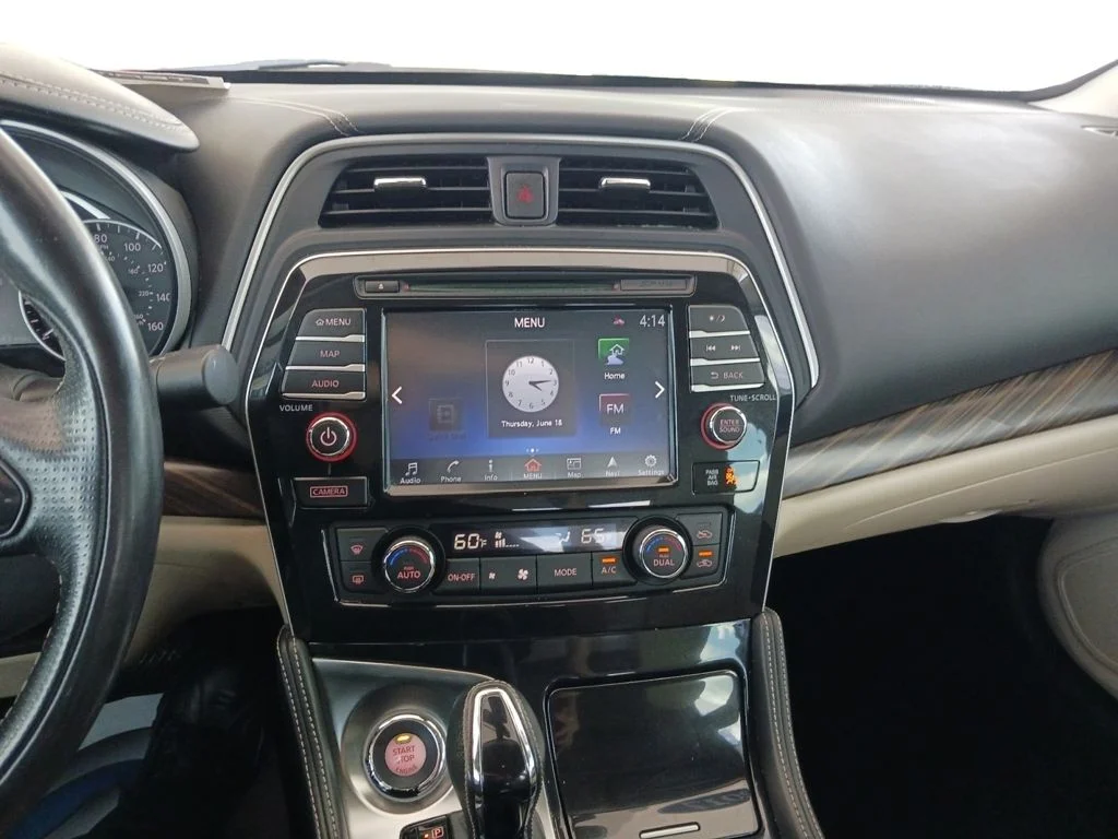 Used 2017 Brown Nissan Platinum image 15