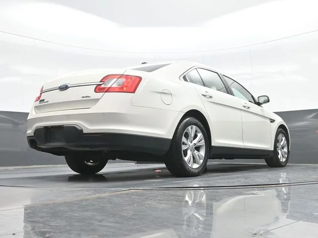 Used 2010  Ford SEL image 26
