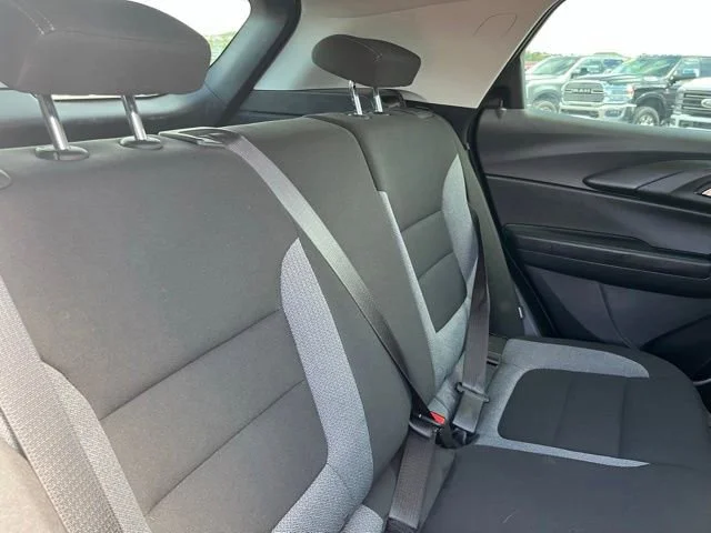 Used 2023 Summit White Chevrolet LS image 21