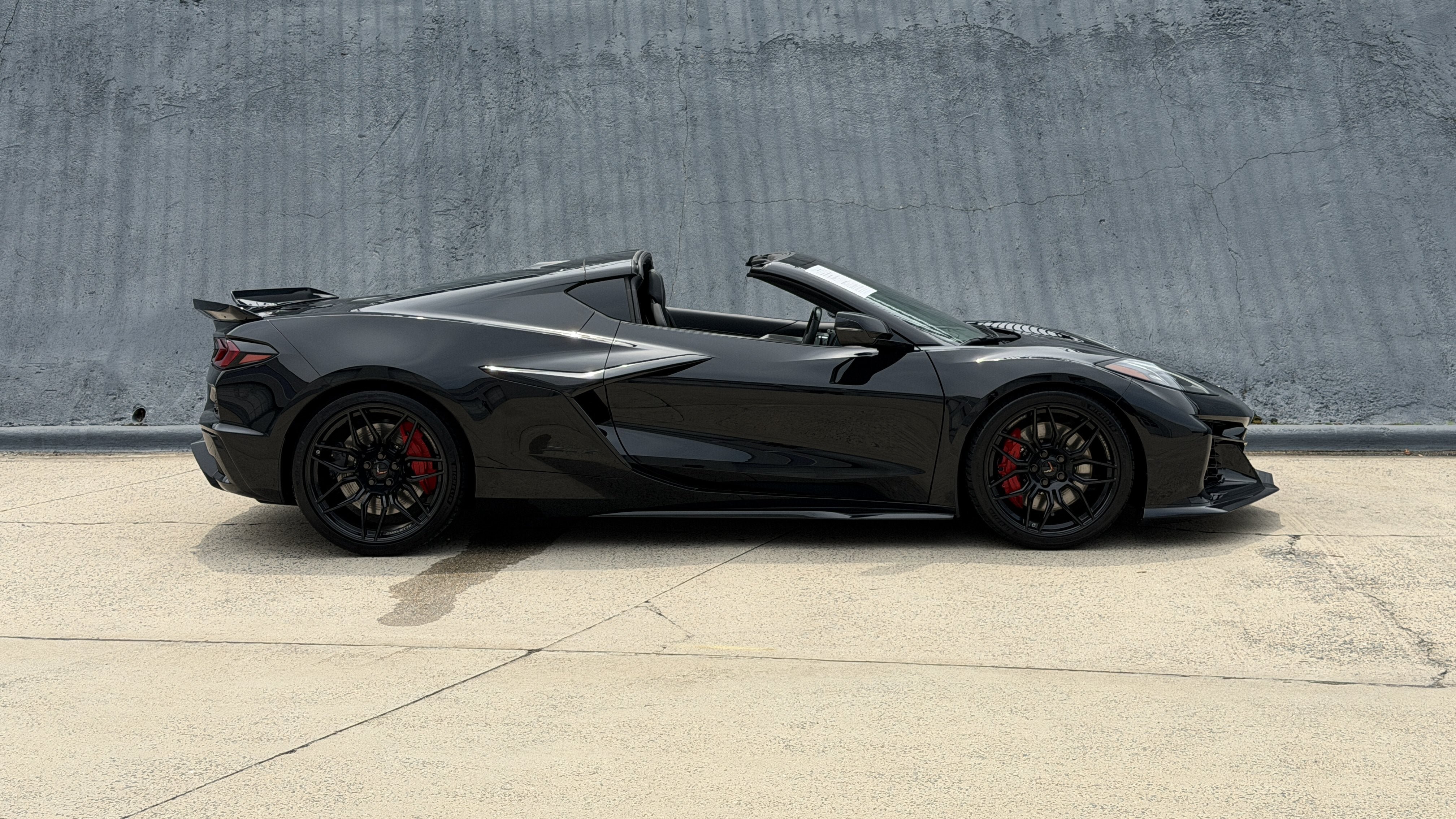 Used 2026 Black Chevrolet Z06 3LZ image 2