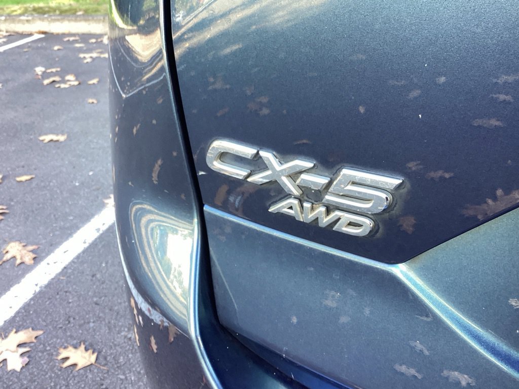 Used 2018 Blue Mazda Grand Touring image 19