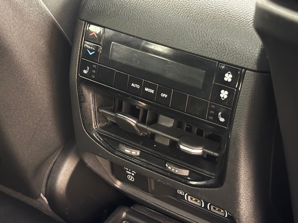 Used 2024 Black Jeep Limited image 20