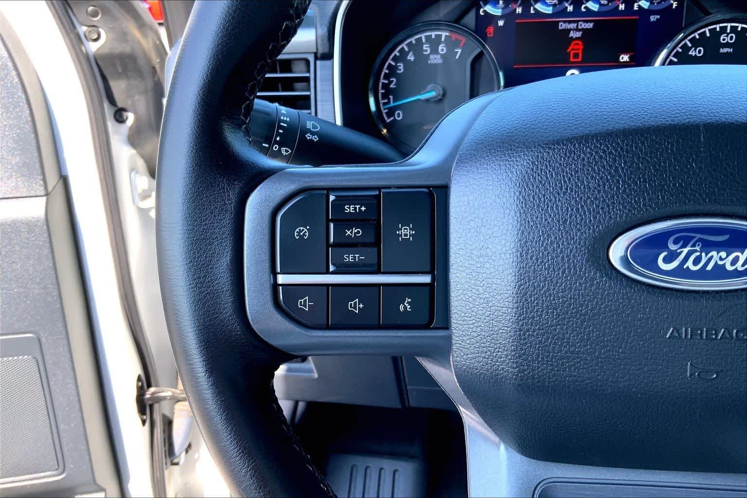 Used 2023 Oxford White Ford XLT image 20