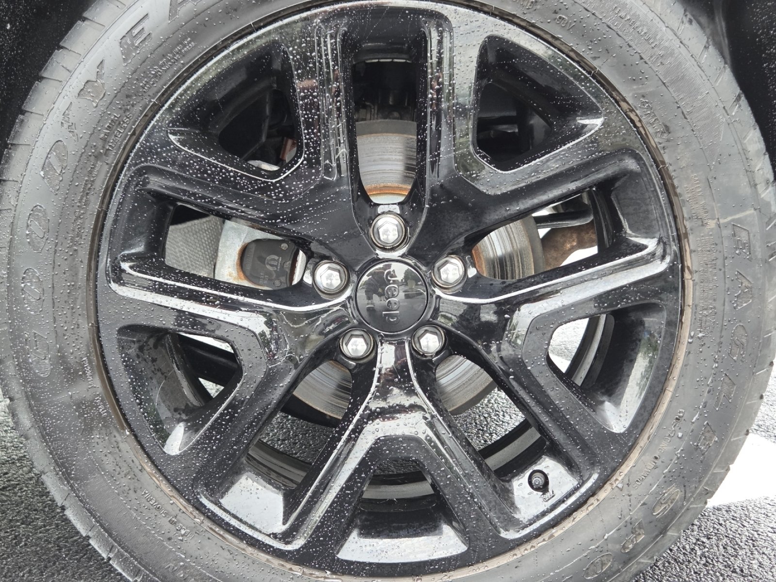Used 2022 Slate Blue Jeep Altitude image 13
