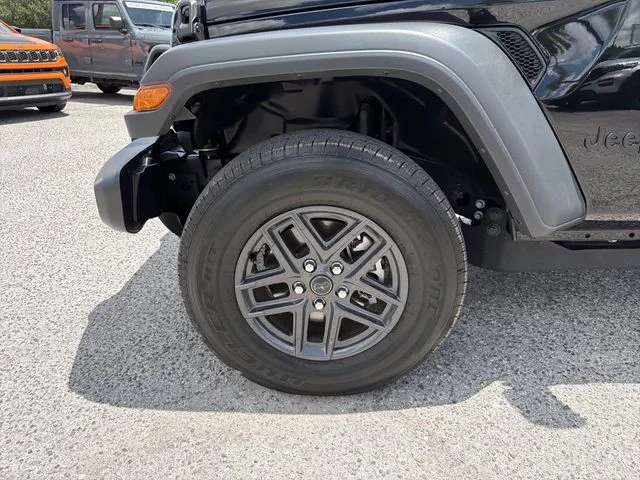 New 2026 Black Clear-Coat Exterior Paint Jeep Sport S image 32