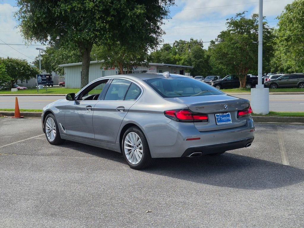 Used 2023 Gray BMW 530i image 3