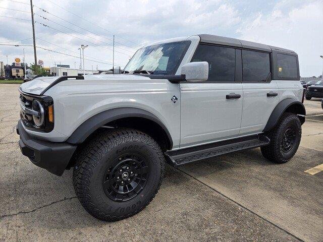 New 2026 Avalanche Gray Ford Outer Banks® image 9