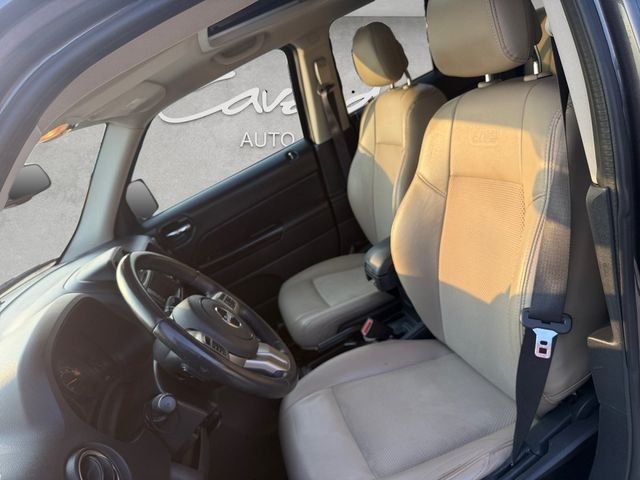 Used 2016 Granite Crystal Clearcoat Metallic Jeep Sport image 20