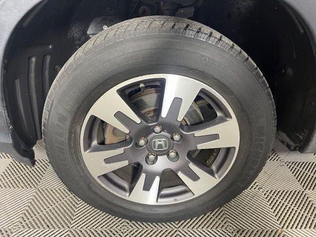 Certified Used 2017 Forest Mist Metallic Honda RTL image 11