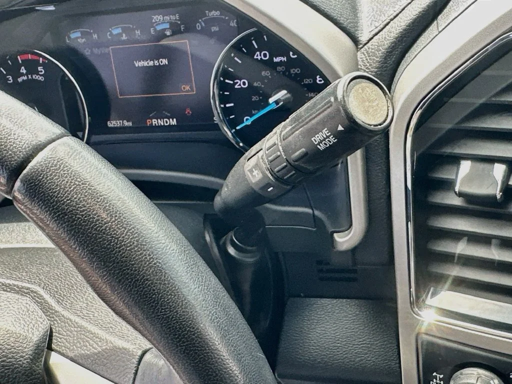 Used 2022 Gray Ford Lariat image 17