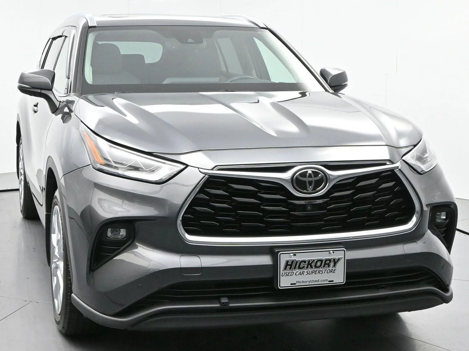 Used 2021 Magnetic Gray Metallic Toyota Limited image 2