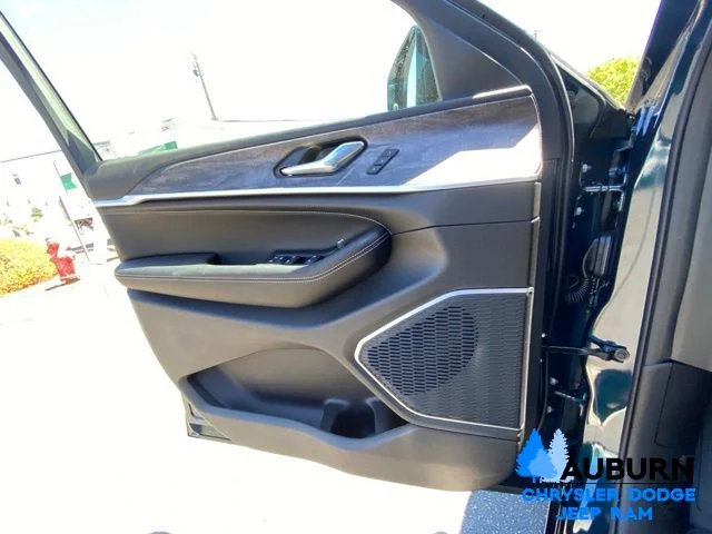 New 2026 Fathom Blue Pearlcoat Jeep Limited image 41