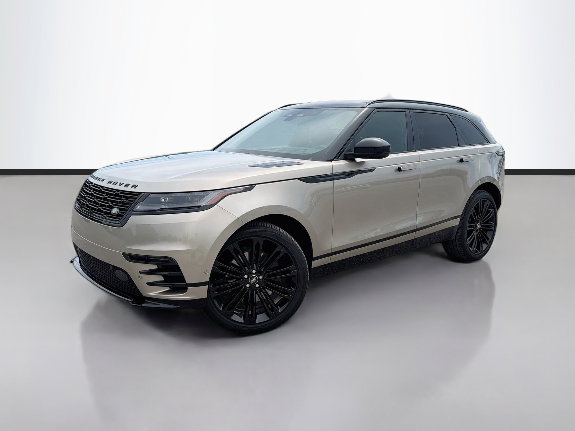 Used 2026 Batumi Gold Premium Metallic Land Rover Dynamic SE image 1