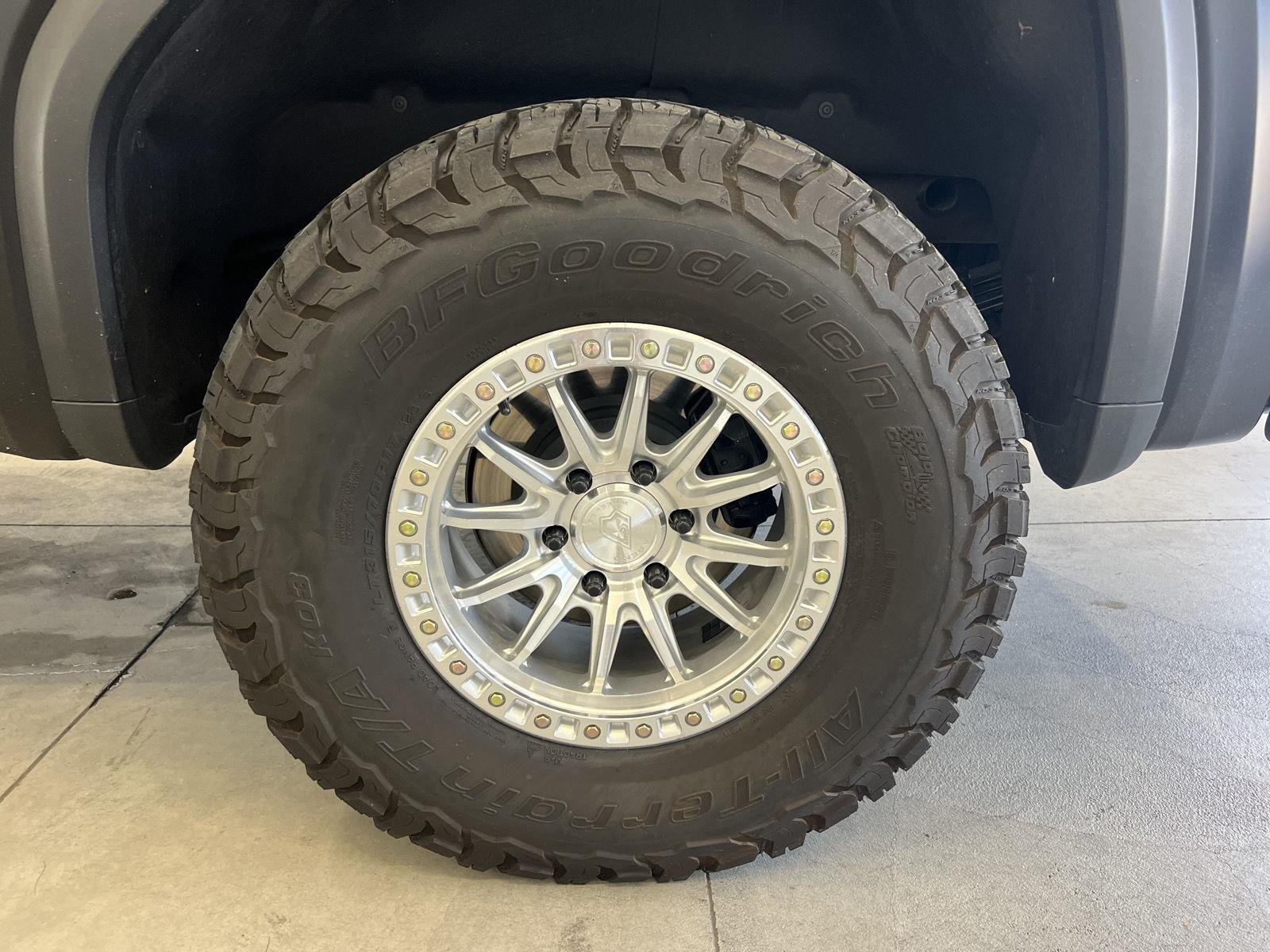 Used 2025 Onyx Black GMC AT4X image 10