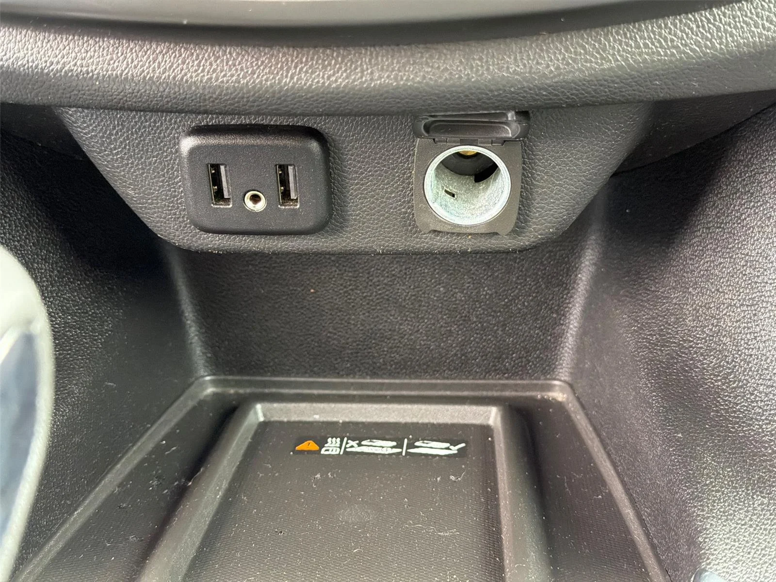 Used 2023 Mosaic Black Metallic Chevrolet LT Cloth image 19