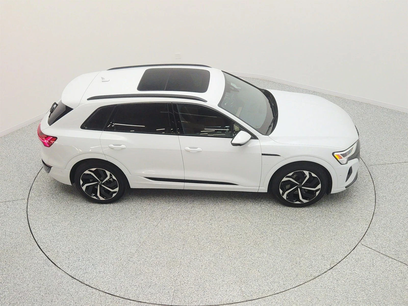 Used 2024 Glacier White Metallic Audi Premium Plus image 25