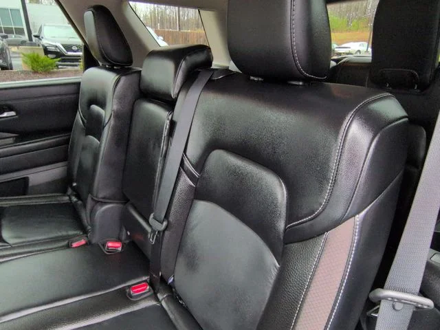 Used 2023 Red Nissan SL image 28