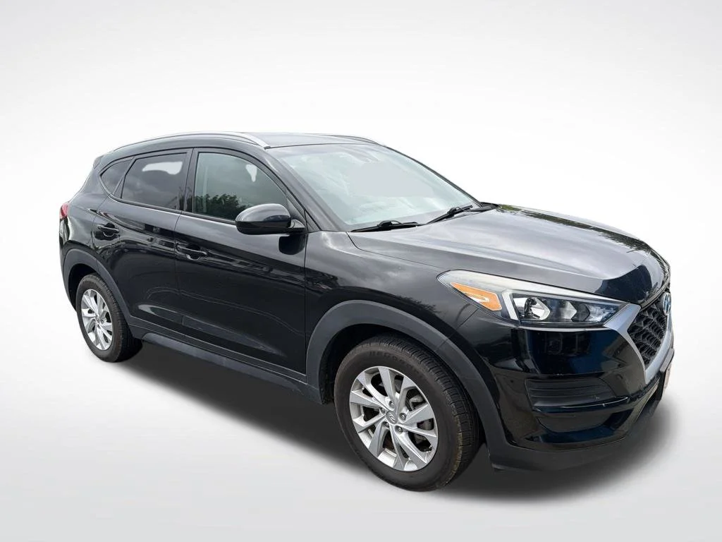 Used 2019 Black Noir Pearl Hyundai Value image 4